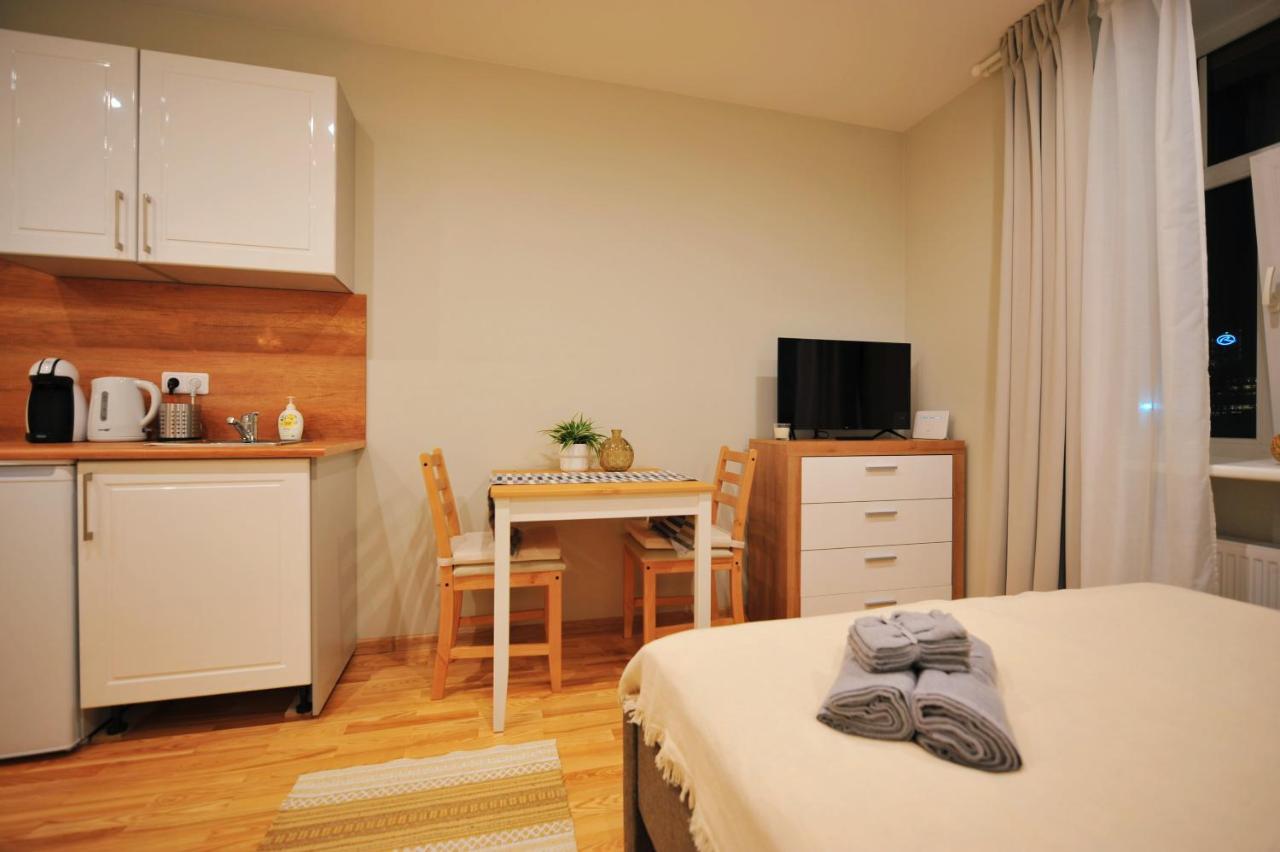 Central Comfort At Hanzas Residence, Stay Near Cafes, Bars, Museums & Esplanade Riga Oda fotoğraf